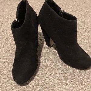 Black Madden Girl Chunky Heels